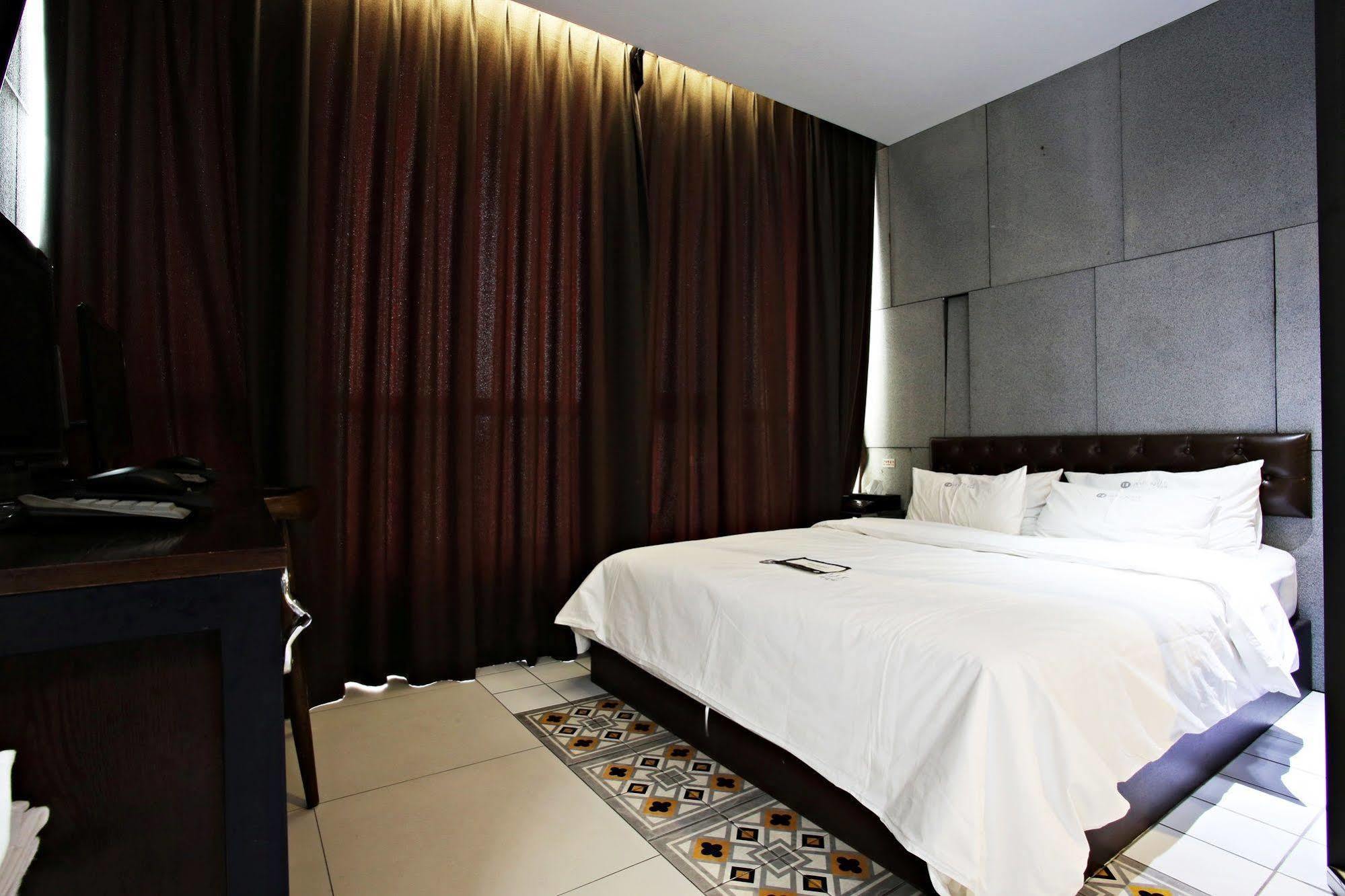 H Avenue Hotel Gangnam Yeoksam Seul Exterior foto